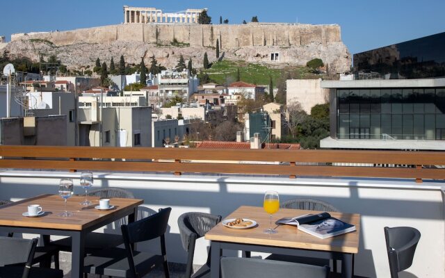 Acropolis Golden Suites by GHH