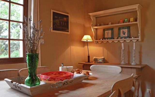 Countryside Villa With Private Swimming Pool at Provence