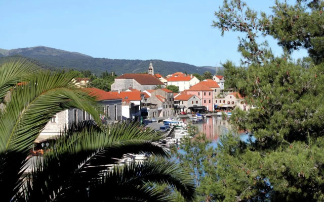 Studio Vrboska 540a