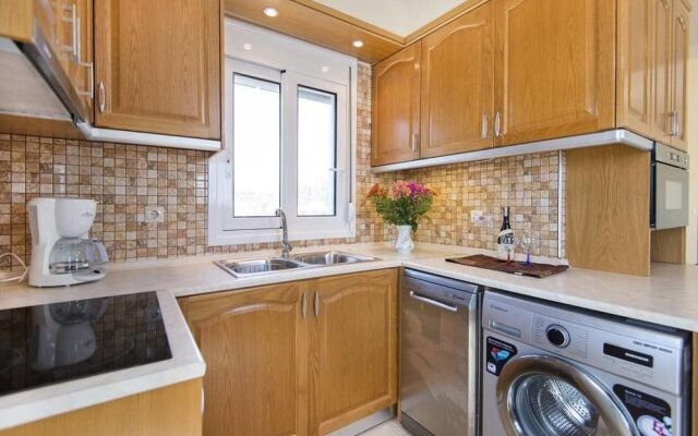 White Pearl Villa Gennadi