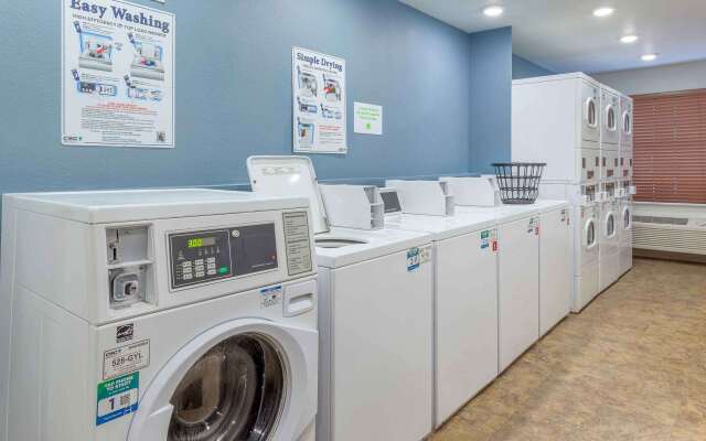 Extended Stay America Select Suites - Wilmington - West