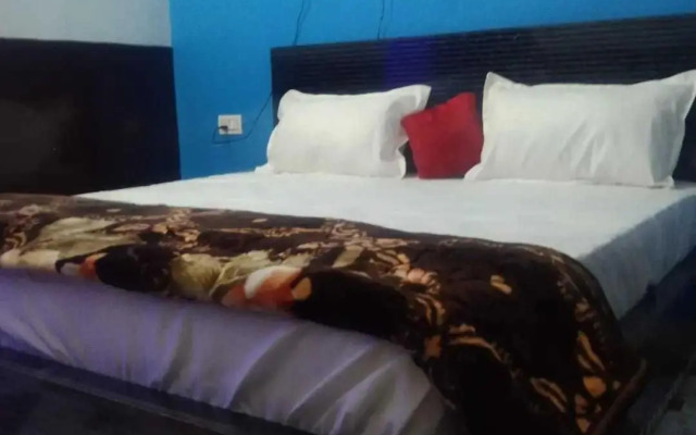 OYO HOME 70072 Relax Inn