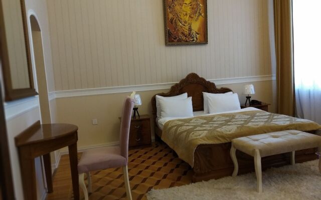 Baku Palace Hotel