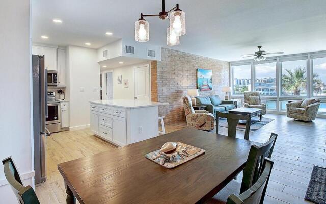 Channelview 216