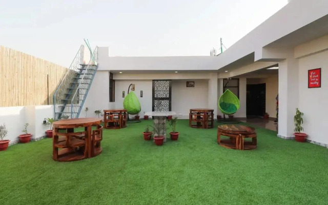 Hotel Maharaja Gold by OYO Rooms