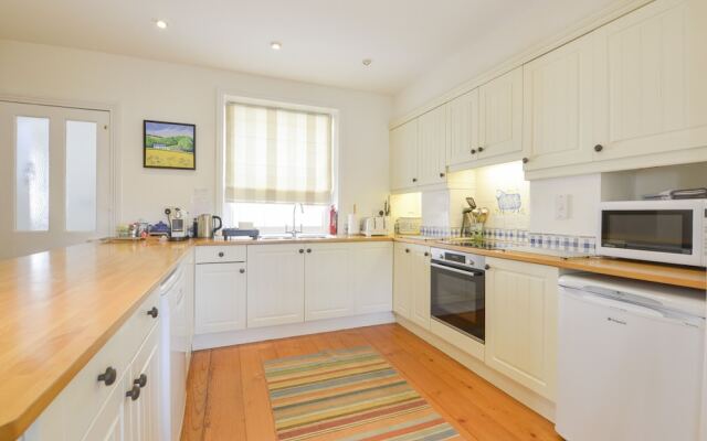 4 Coastguards Cottage