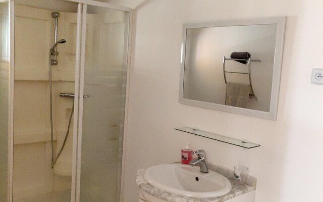 Chalet With 2 Bedrooms in Saint-genest-de-beauzon, With Wonderful Mountain View, Enclosed Garden and Wifi - 40 km From the Slopes