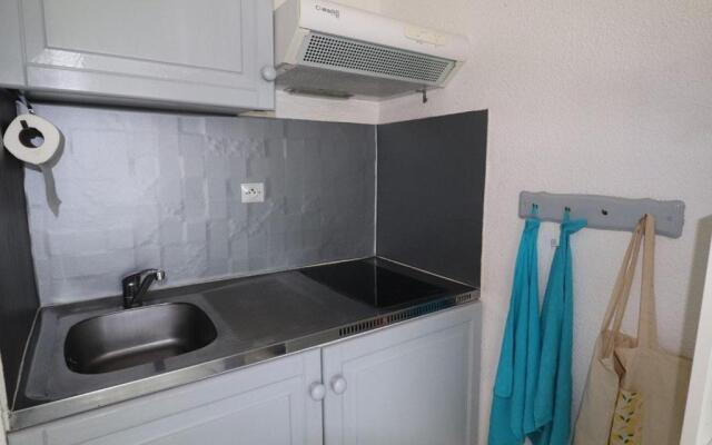 Appartement Le Grau-du-Roi, 1 pièce, 4 personnes - FR-1-307-96