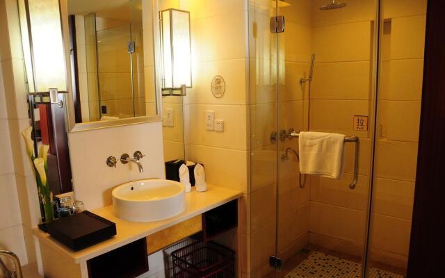 Xiongchu International Hotel