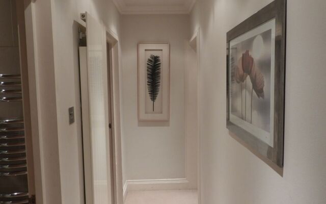 The Knightsbridge Park Tower Apt