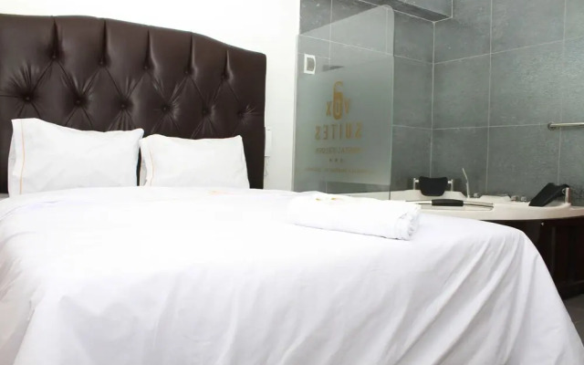 Golden vox hotel suite