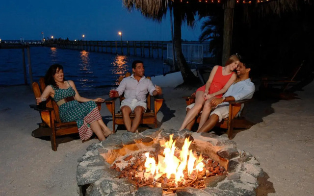 Capt Hiram's Resort