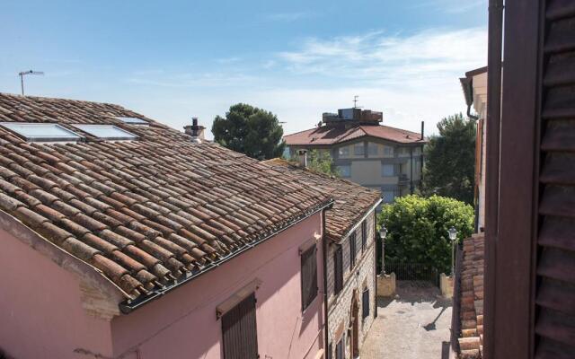 S187 - Sirolo, deliziosa casa cielo-terra nei vicoli