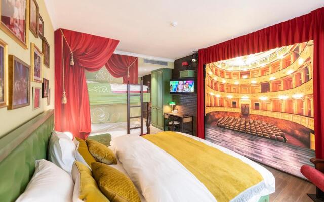 Plopsaland Theater Hotel