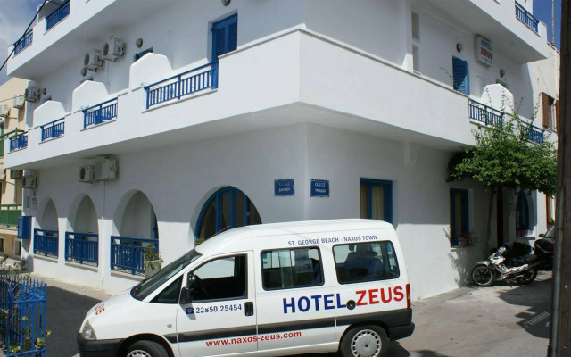 Zeus Hotel