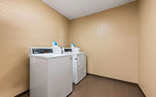 Comfort Suites Cullman I-65 Exit 310