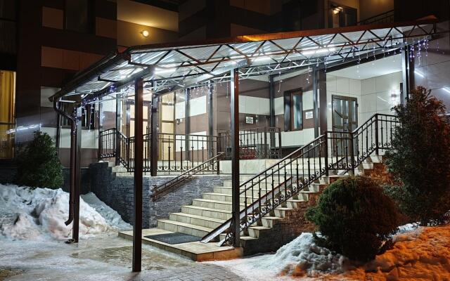 Апартаменты на переулке Суворова 5