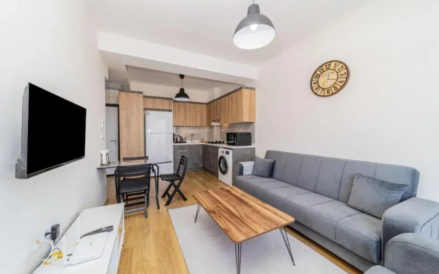 Superb Flat With Shared Pool in Kepez