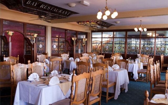 Clonea Strand Hotel