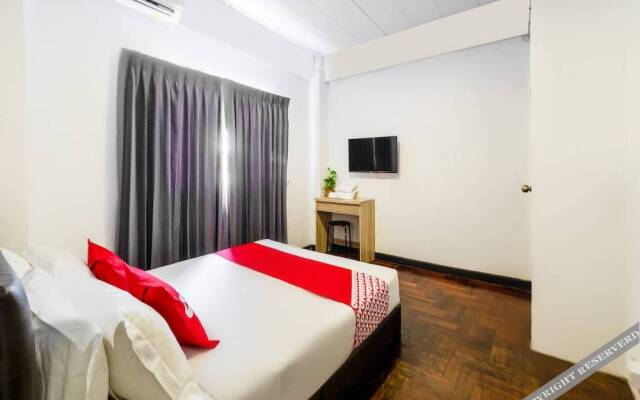 OYO 1059 Gfeel Baan Tanadech