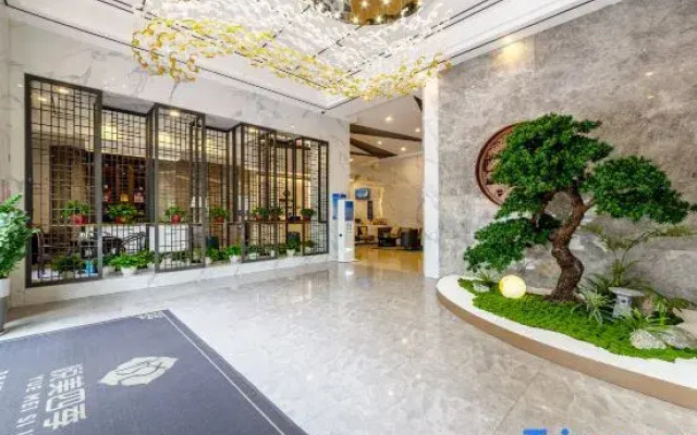 Shenzhen Yuemei Four Seasons Hotel