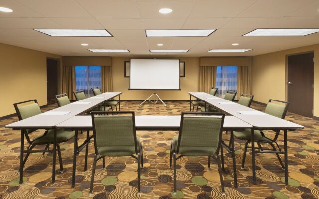 Holiday Inn Express Hotel & Suites Colby by IHG