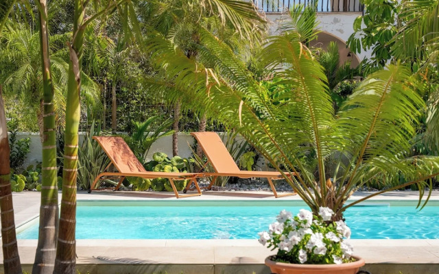 Villa Bali with Pool by Wonderful Italy