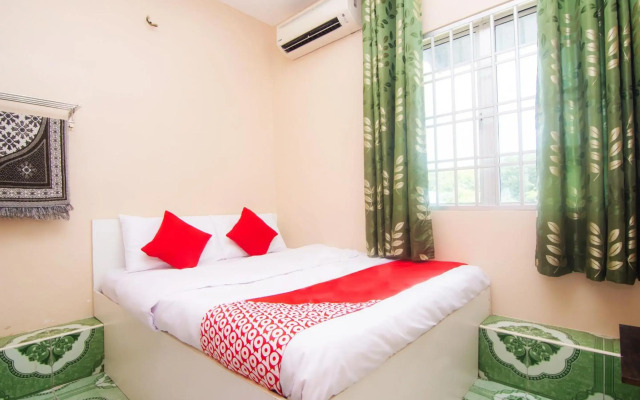 OYO 1224 Hotel Hajah Rohayah