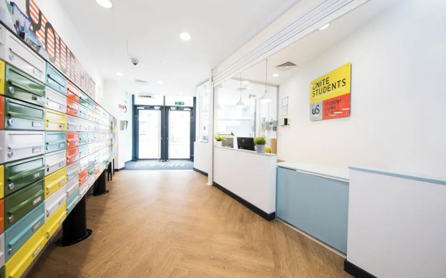 Student Only Studio with Modern Kitchen