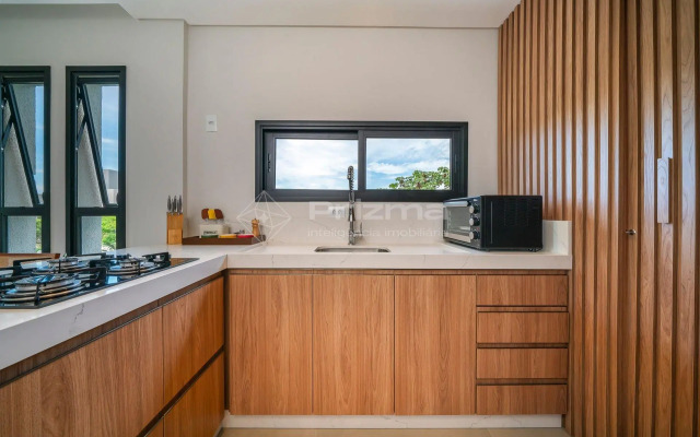 Lindo Apartamento na Praia de Mariscal com ótima localização.