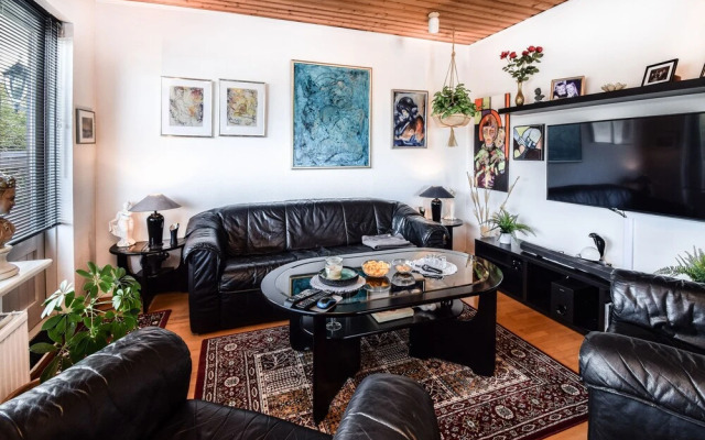House B49