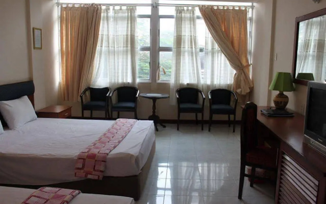 Happy Room ApartHotel