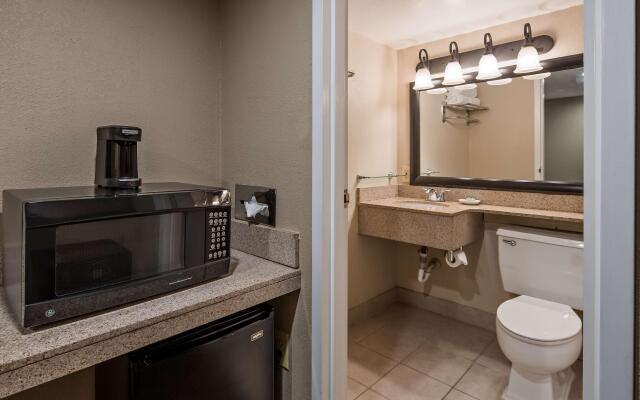 Best Western Greenfield Inn