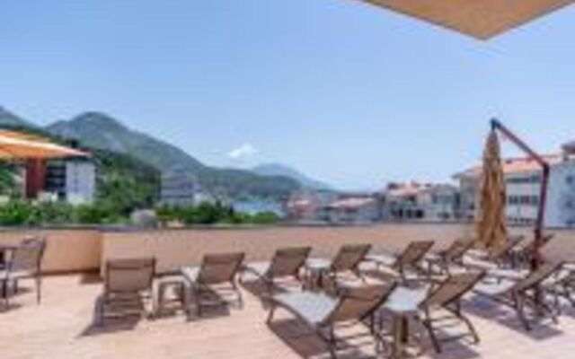 N Hotel