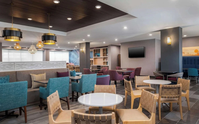 Home2 Suites BY Hilton Phoenix Midtown