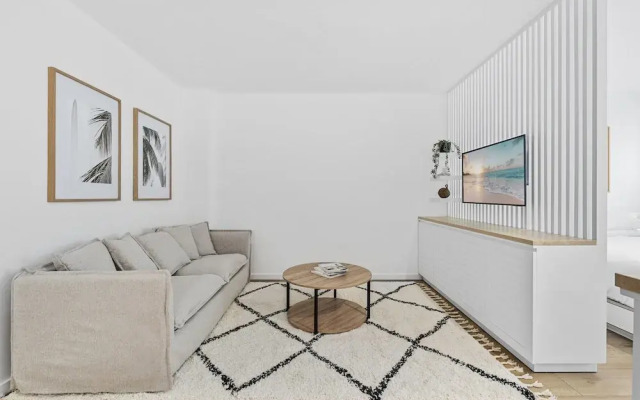 Studio4: Bondi Chic Interiors With Rooftop Pool