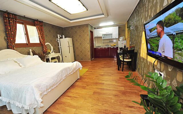 Yeongdeok Green Garden Pension