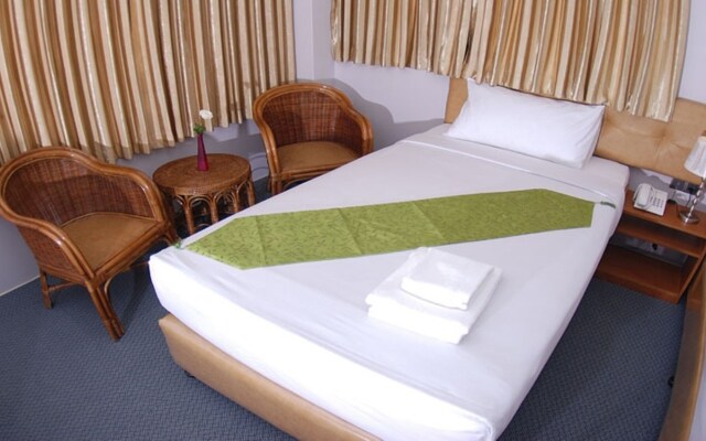 Holiday Hotel Yangon