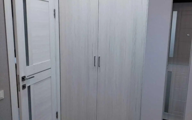 Apartment on the 5th lane, 131
