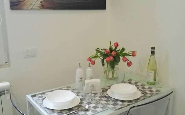 Monolocale Milano Centro-Linate Moderno e Confortevole