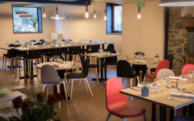 Logis Hôtel La Brèche De Roland