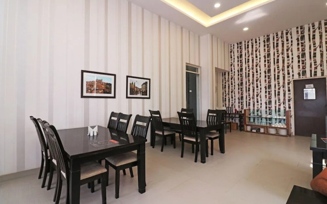 Hotel Nano by OYO Rooms