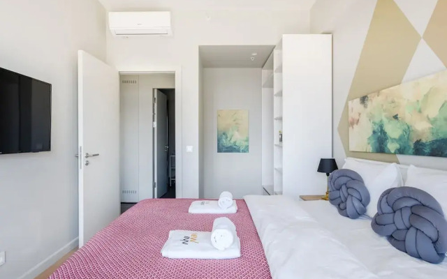 Roya Nova Residence by NewInn