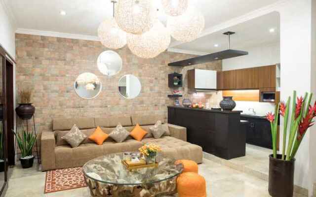 Cliffront Tropical Villa Cantik