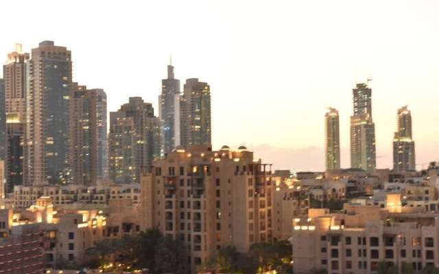 City Nights Holiday Homes - Burj Al Nujoom Tower
