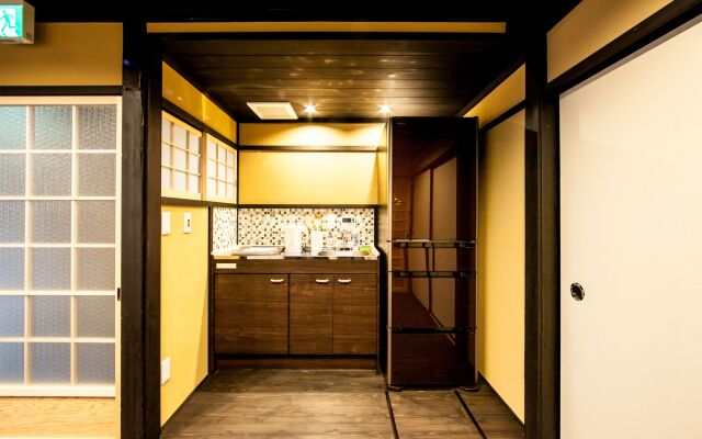 Miro Shichijo Hanabatakecho Tei