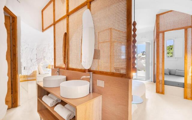 Faos Exclusive Suites