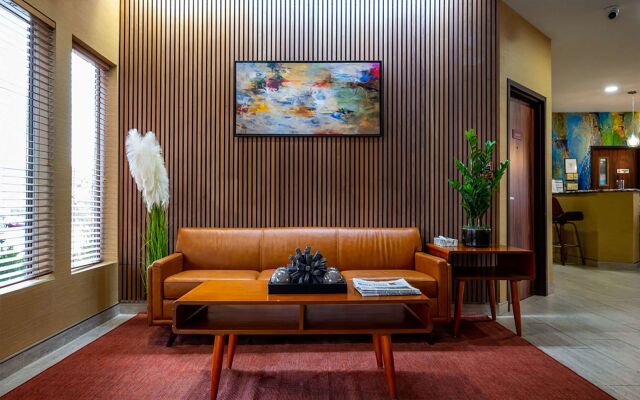 Endeavor Inn & Suites, Trademark Collection by Wyndham