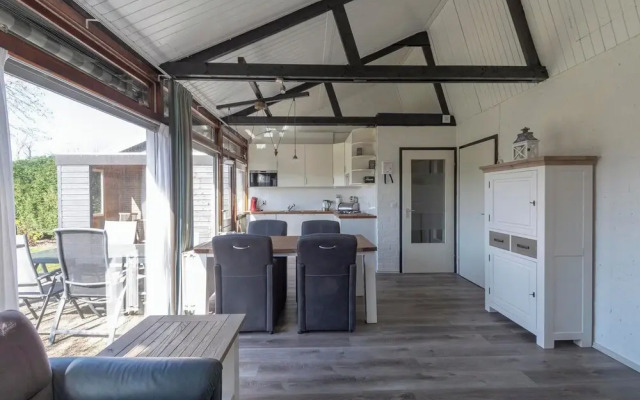 Bungalow Near Sint Maartenszee Beach