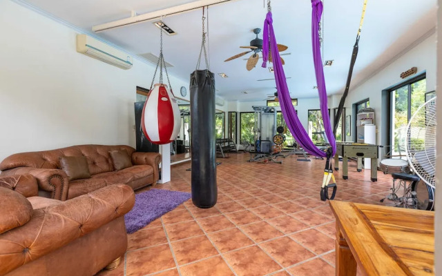 Large 6 Bed Luxury Villa on the Golf Course (PHJ)